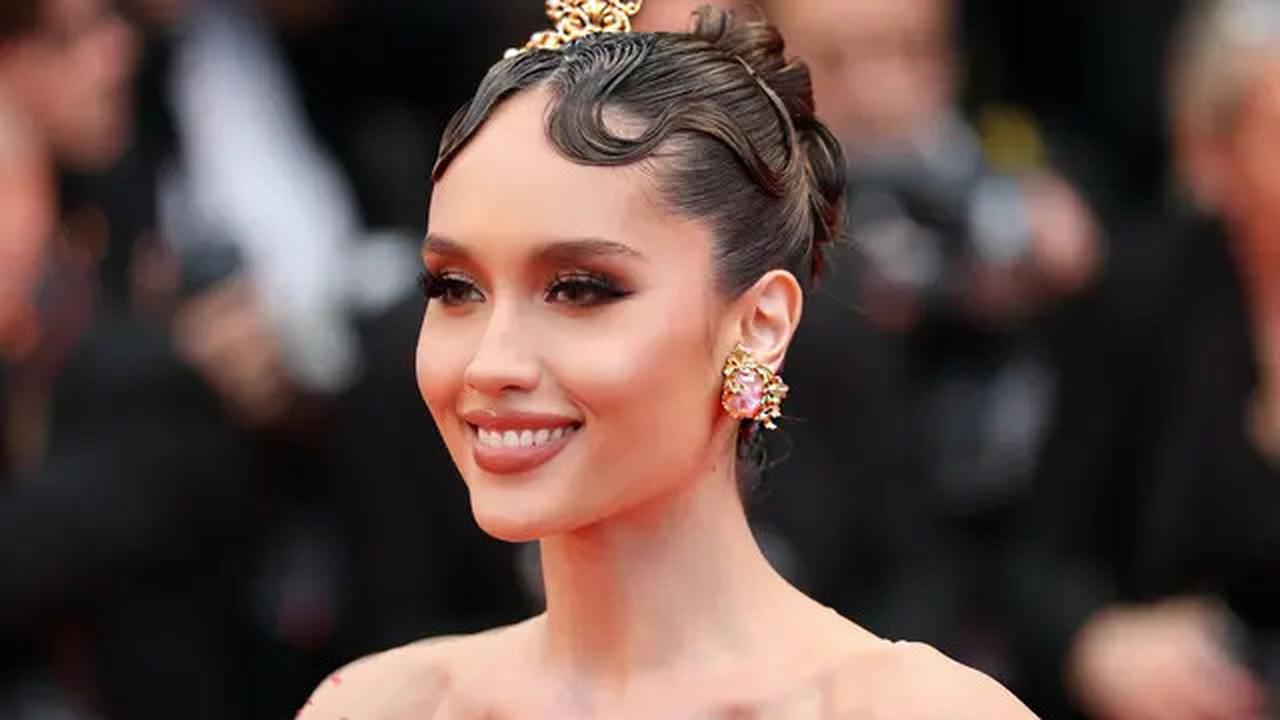 Potret Glamor Cinta Laura yang Membius di Festival Film Cannes 2025, Tampil Fearless dengan Full Makeup