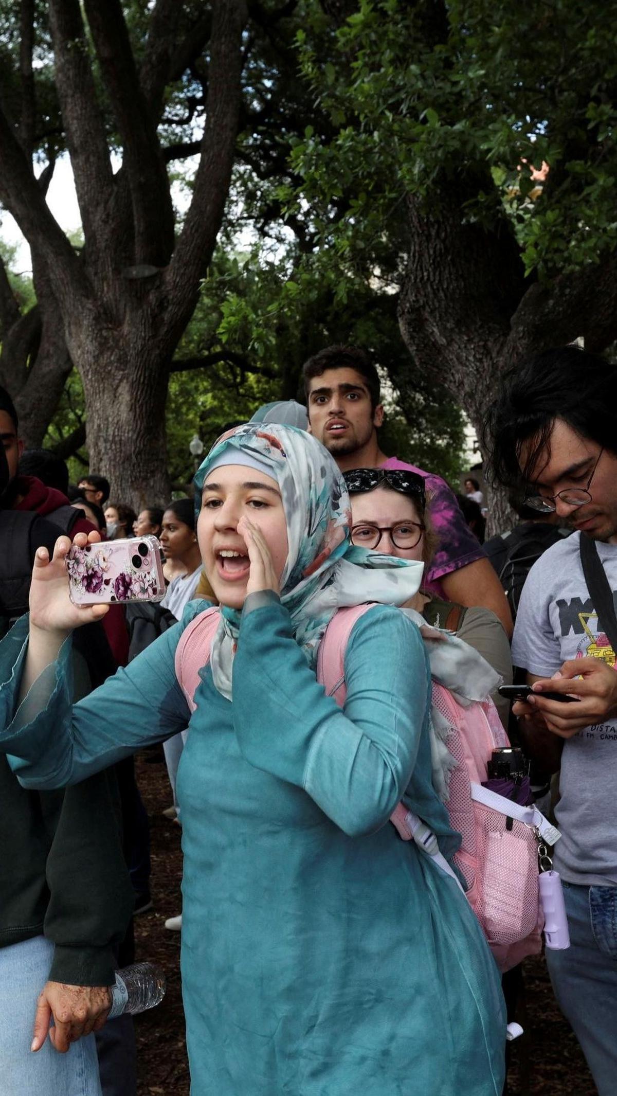 Aksi protes ini telah menyebar ke universitas lain, termasuk Harvard, New York University, Yale, Arizona State, dan California State Polytechnic University di Humboldt.&nbsp;Foto: REUTERS<br>