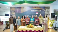 Managing Director Sinar Mas, Saleh Husin (ketiga dari kanan) bersama Letjen TNI (Purn) Prof. Dr. dr Terawan Agus Putranto (tengah) dan Komisaris Klinik Simas Sehat Sejahtera, Dumasi M M Samosir (keempat dari kanan) pada kegiatan peresmian Layanan Immunotherapy Nusantara by Terawan di Jakarta (26/3/2024). (Dok Sinar Mas)