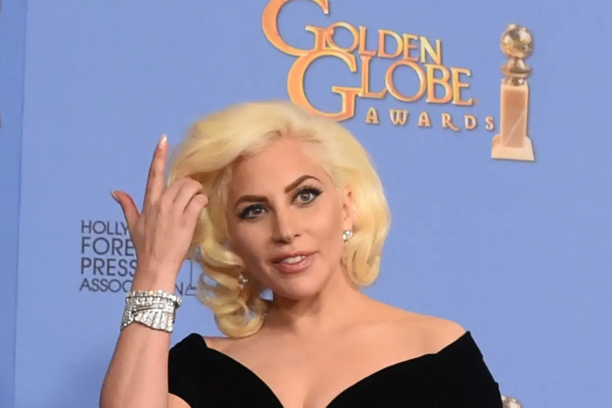 [Bintang] Lady Gaga