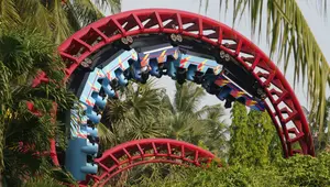 Roller Coaster Mendadak Berhenti, 10 Pengunjung Sunway Lagoon Terluka