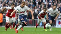 Arsenal. Harry Kane mampu mencetak 11 gol dan 3 assist ke gawang Arsenal dari total 16 laga di semua ajang kompetisi. Dari 16 laga tersebut, Harry Kane membawa Tottenham Hotspur, Norwich dan Leyton Orient 6 kali menang, 5 kali imbang dan 5 kali kalah. (AFP/Daniel Leal)