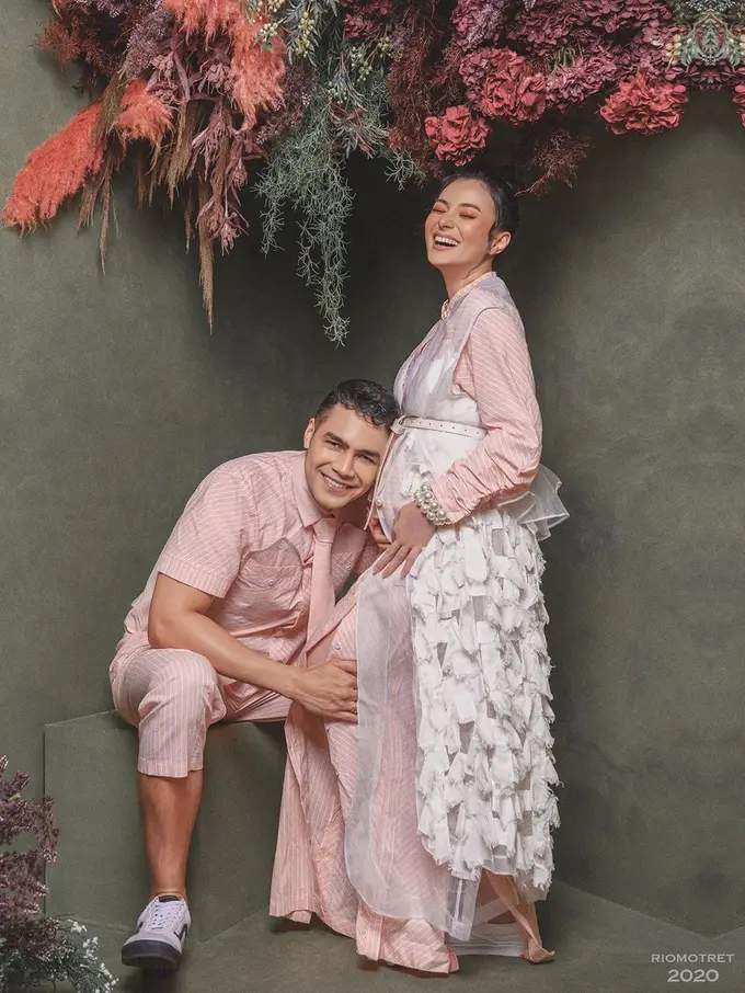 Asmirandah dan Jonas Rivano