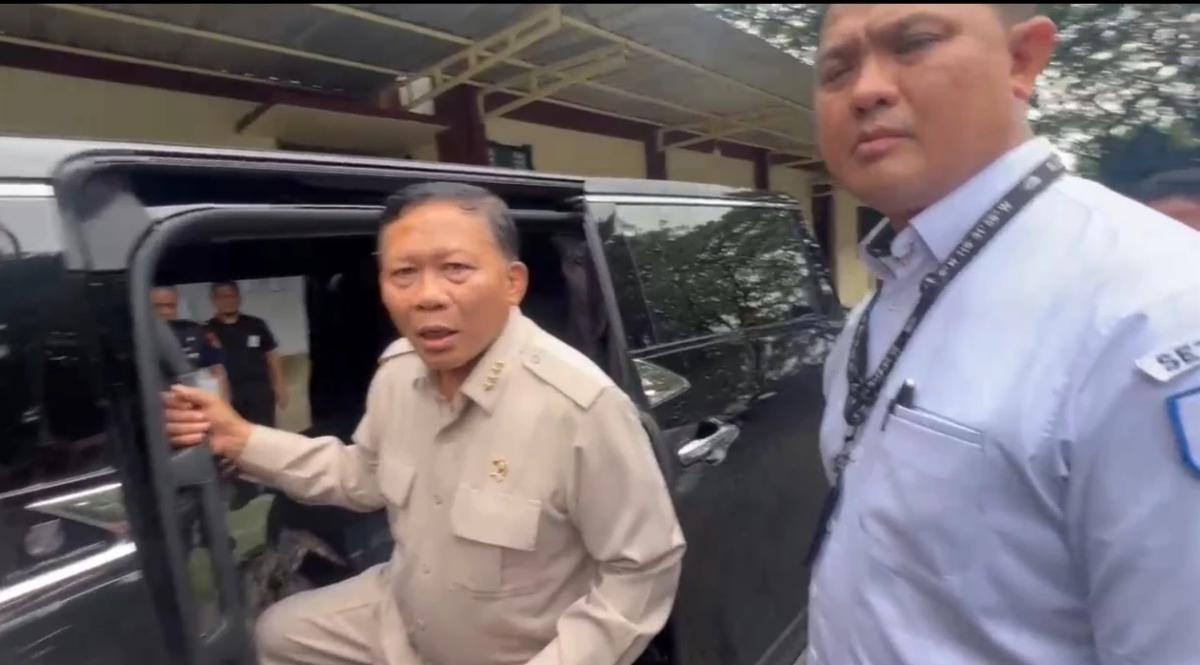 Wamen KKP Temui Keluarga Korban Jatuhnya Pesawat ATR 42-500, Pastikan Berikan Pendampingan