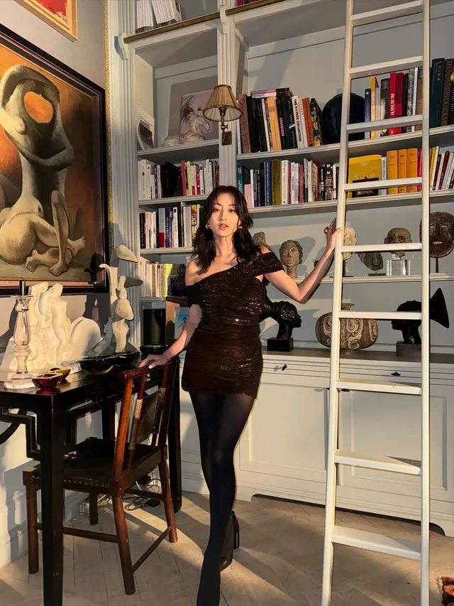 Jihyo TWICE (Instagram/_zyozyo)