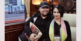 Kisah cinta pemeran Vanessa Angel dan cucu Presideng RI pertama Didi Mahardika Soekarno dikabarkan putus. Didi dan Vanessa juga telah tunangan beberapa waktu lalu. Orang ketiga disebut-sebut menjadi pemicunya.