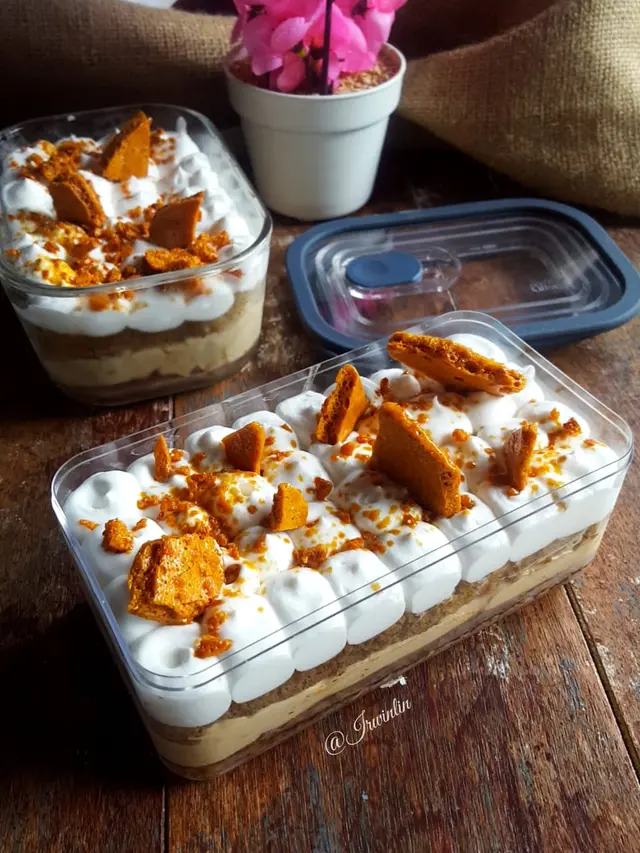 Dessert Box Dalgona Coffee