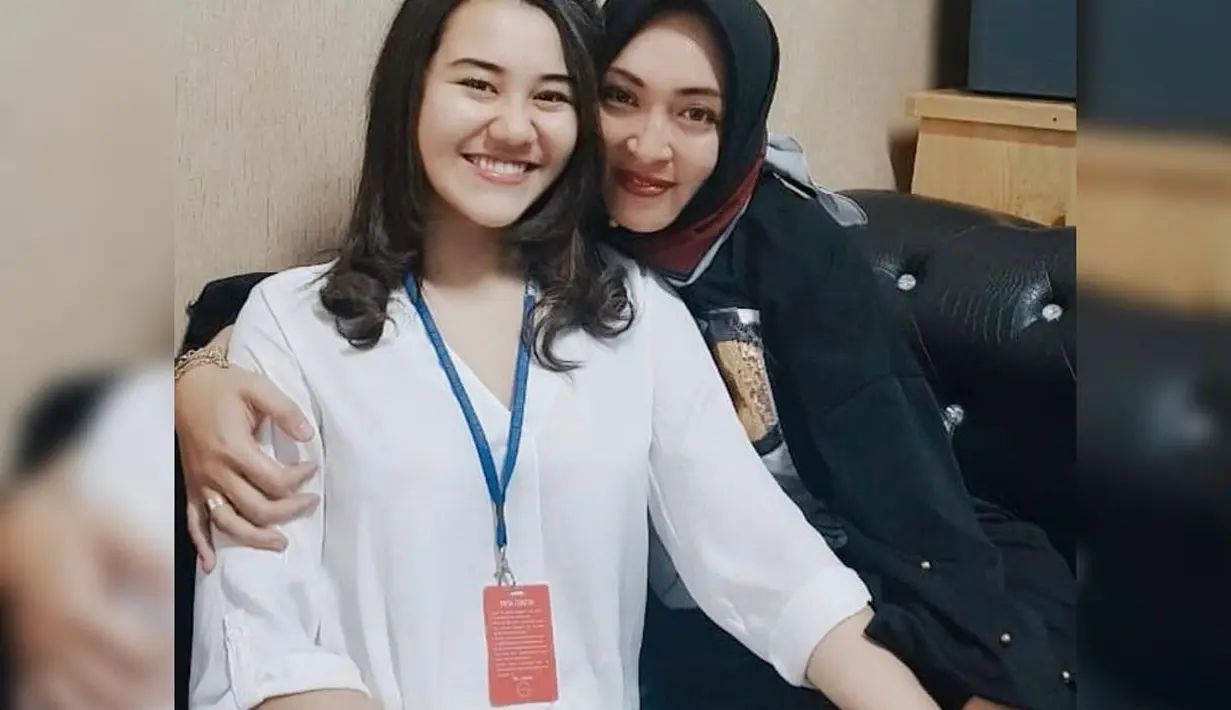 Potret Lawas Kebersamaan Aaliyah Massaid dan Angelina Sondakh. (Sumber: Instagram/aaliyah.massaid)