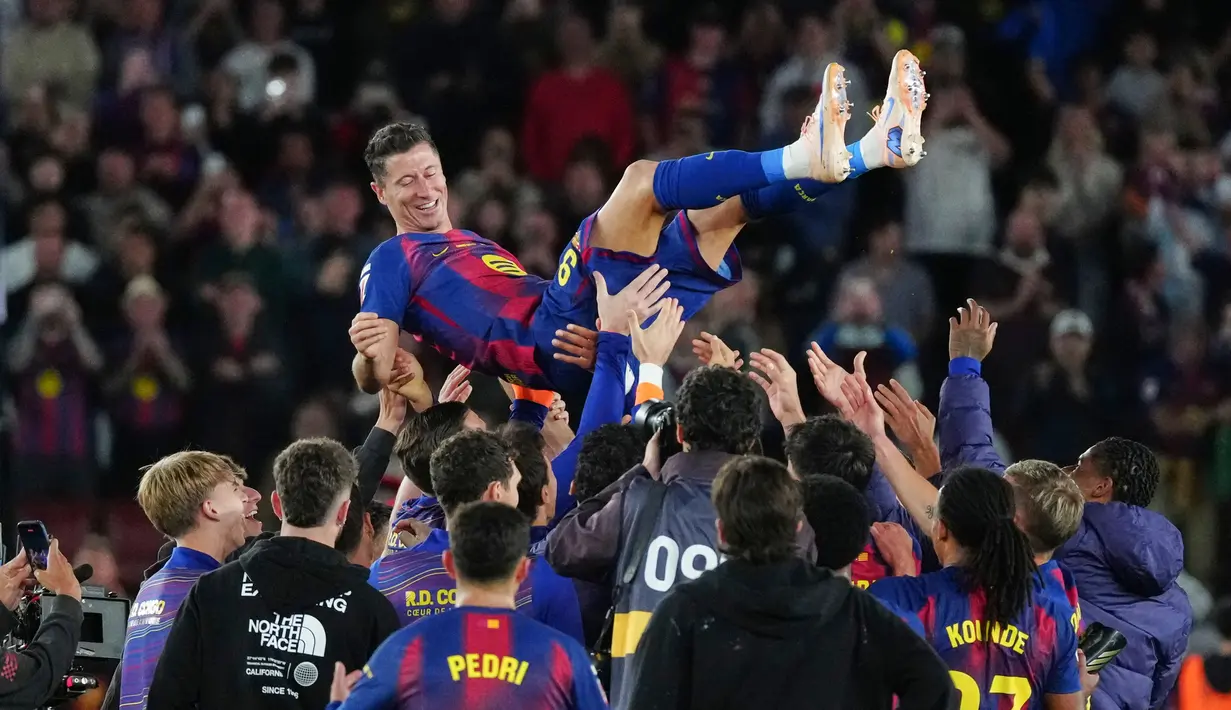Kemenangan atas Betis menjadi penutup sempurna bagi Lewandowski di kandang Barcelona. (AP Photo/Joan Mateu Parra)