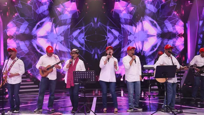 Bersama Elek Yo Band, Menko PMK  Meriahkan Konser Amal untuk NTB