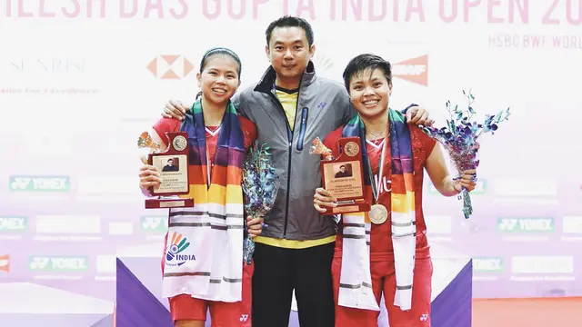 6 Potret Greysia Polii dan Apriyani Rahayu Bareng Pelatih, Penuh Kehangatan