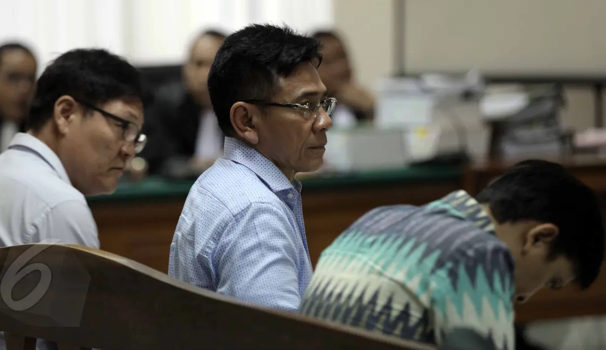 Tiga orang saksi ahli dihadirkan dalam sidang lanjutan terdakwa kasus dugaan korupsi pengadaan bus Transjakarta 2012-2013, Udar Pristono di Pengadilan Tipikor, Jakarta, Senin (8/6/2015). (Liputan6.com/Helmi Afandi)