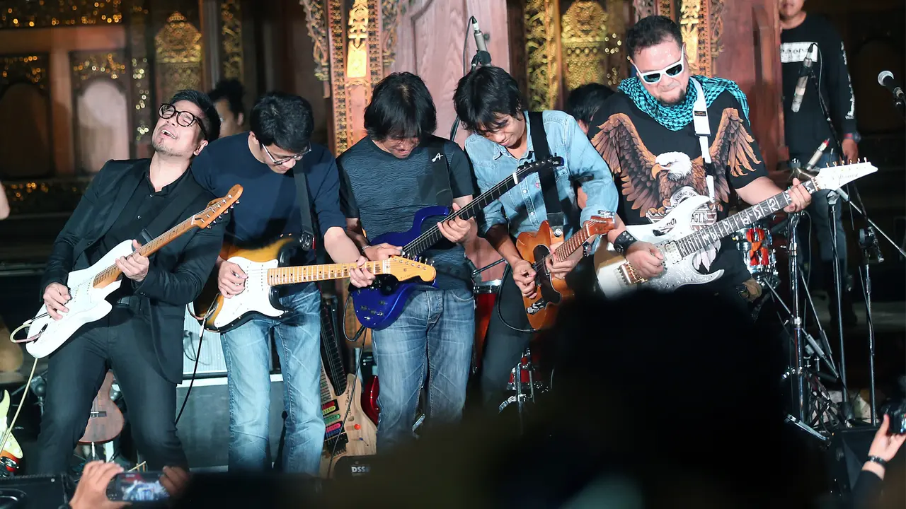 [Bintang] Six Strings