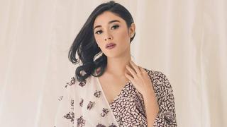 Menyambut weekend, persiapkan tampilan kondangan dengan model rambut yang simpel ini. (Sumber foto: naymirdad/instagram)