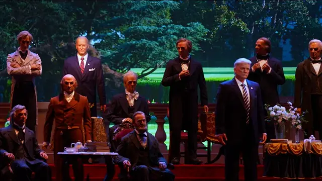 Animatronik Donald Trump yang Telah Diubah Tampil Perdana di Disney's Hall of Presidents. (Dok: YouTube https://youtu.be/JyAilW0KfCo)
