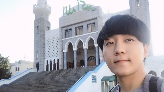 Youtuber Mualaf dari Korea Selatan, Daud Kim, Mengabarkan Rencananya Untuk Membangun Masjid di Korea Selatan (Liputan6.com/IG/@jaehan9192)