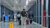 Skybridge yang menghubungkan Stasiun Kereta Api Bandara Minangkabau dan terminal Bandara Internasional Minangkabau (BIM) resmi kembali beroperasi.