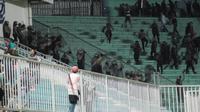 Stadion Maguwoharjo, Sleman, mengalami kerusakan ringan akibat kisruh suporter pada laga PSS versus Arema FC, Rabu (15/5/2019). (Bola.com/Vincentius Atmaja)