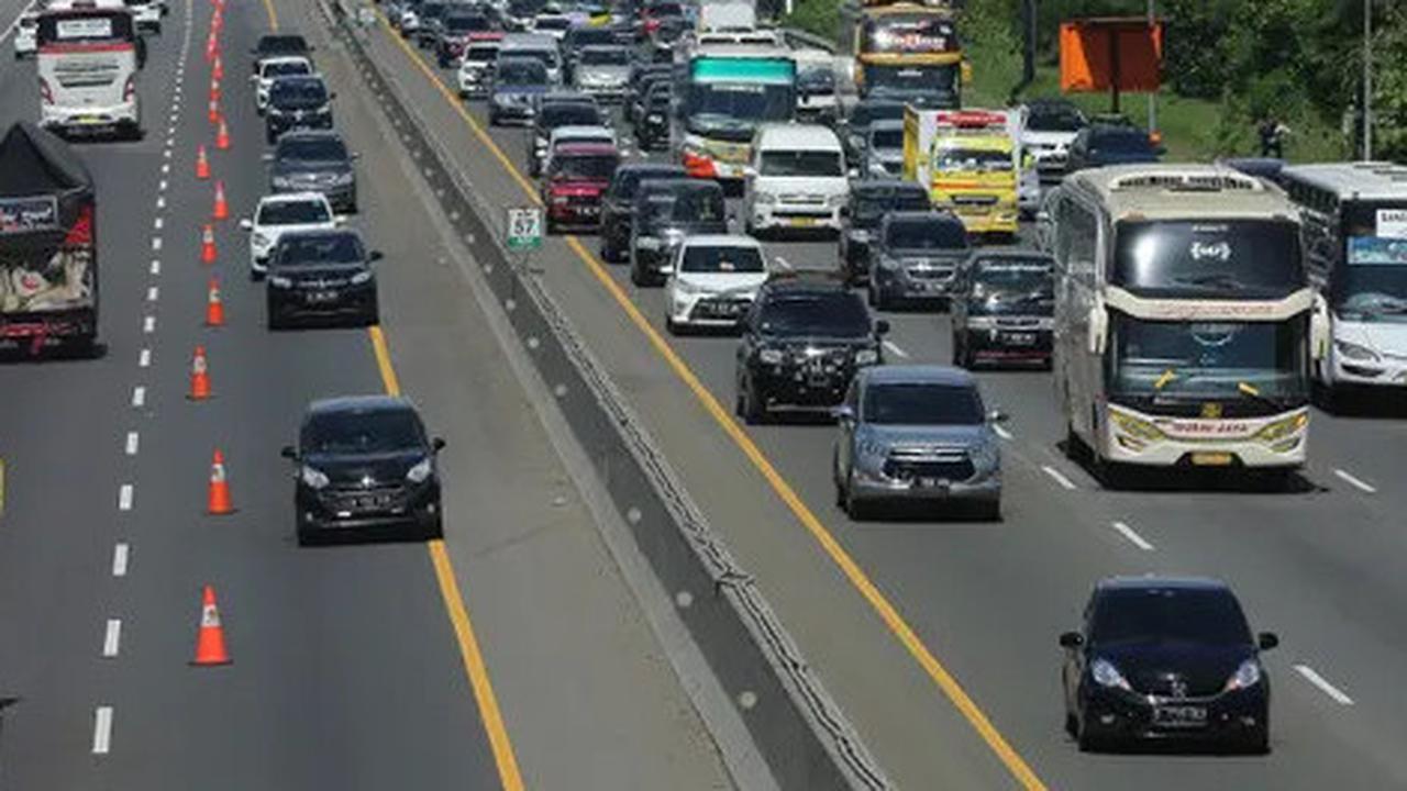 Tol Jagorawi KM 44-4 Arah Jakarta Diberlakukan Contraflow