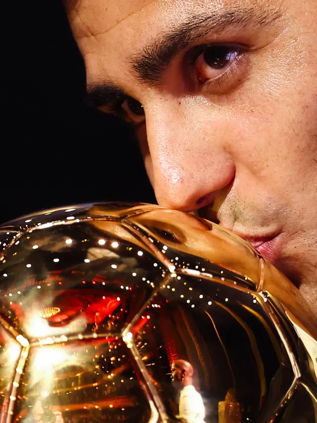 Singkirkan Dua Pemain Madrid, Rodri Raih Gelar Ballon d'Or