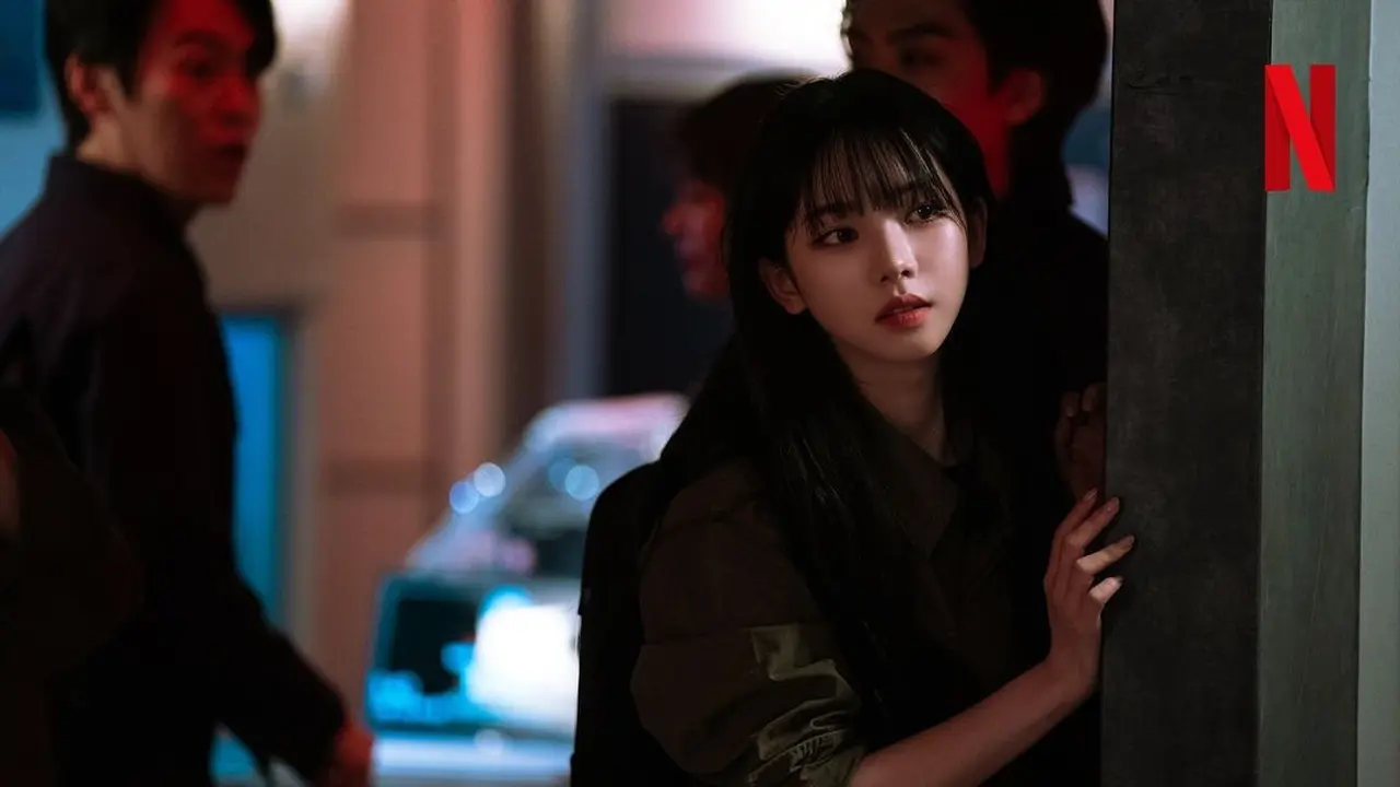 Karina Aespa dalam variety show Korea Agents of Mystery. (Instagram/ netflixkr)