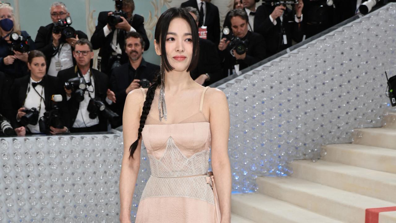 Song Hye Kyo Eksis dengan Gaun Fendi di Met Gala 2023,
