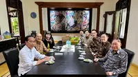 Potret Jokowi Dikunjungi 3 Generasi Grup Lippo di Solo