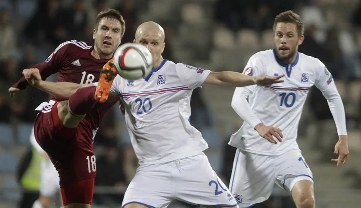 Islandia berhasil membuat kejutan dengan menjadi tim keempat yang lolos ke Piala Eropa 2016. Ini adalah kali pertama Islandia berhasil  lolos ke turnamen besar sekelas. (EPA/Valda Kalnina)