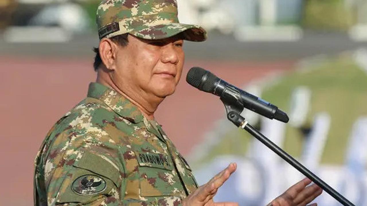 VIDEO: Kesan Menteri Kabinet Digembeleng di Akmil, Prabowo Pamit Berdiri di Maung Garuda