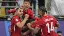 Selebrasi para pemain Timnas Turki merayakan gol pertama ke gawang Timnas Georgia yang dicetak Mert Muldur pada laga matchday pertama Grup F Euro 2024 di Westfalenstadion, Dortmund, Jerman, Selasa (18/6/2024). (AP Photo/Martin Meissner)