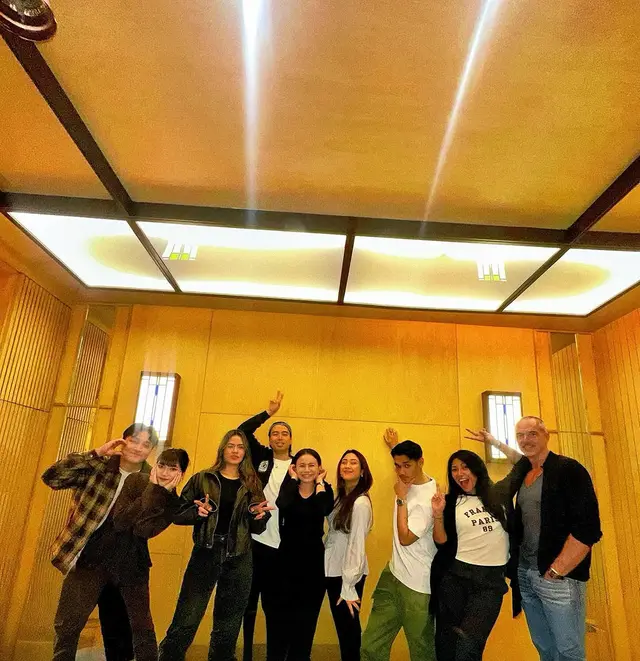 Vidi Aldiano pamer momen hangout bareng circle penyanyi top, respons warganet bikin ngakak