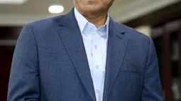 Ketua MPR Zulkifli Hasan saat menerima kedatangan Ketua Umum PKB Muhaimin Iskandar di Kompleks Parlemen Senayan, Jakarta, Jumat (11/5). Pertemuan membahas kondisi kebangsaan terkini jelang Pilkada 2018 dan Pilpres 2019. (Liputan6.com/Johan Tallo)