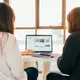 Tingkatkan fokus dan buat kerja lebih efektif dengan digital minimalism (Foto: Kobu/Unsplash)