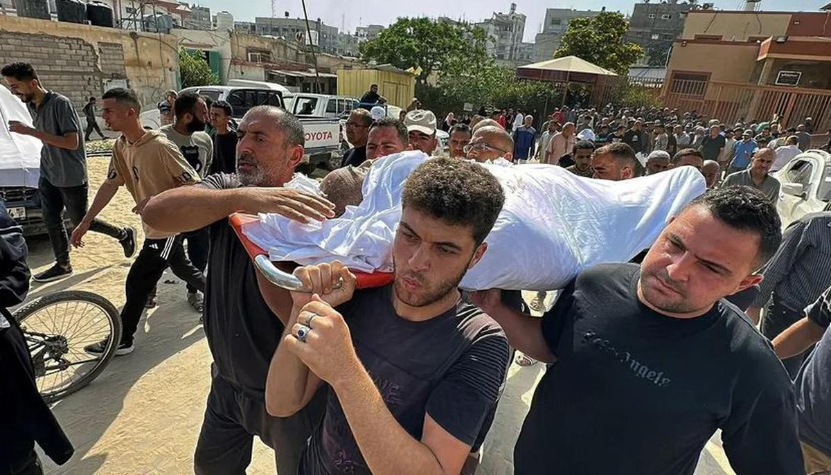 Dokter Palestina yang 9 Anaknya Dibunuh Israel Meninggal Karena Luka Parah Akibat Serangan Pasukan Zionis di Gaza