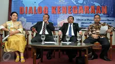Komisi IV menggelar konferensi pers terkait kebakaran hutan di Kompleks Parlemen, Jakarta, Rabu (7/10/2015). Komisi IV DPR mendesak Presiden untuk segera menuntaskan permasalahan kabut asap di Sumatera dan Kalimantan. (Liputan6.com/Johan Tallo)