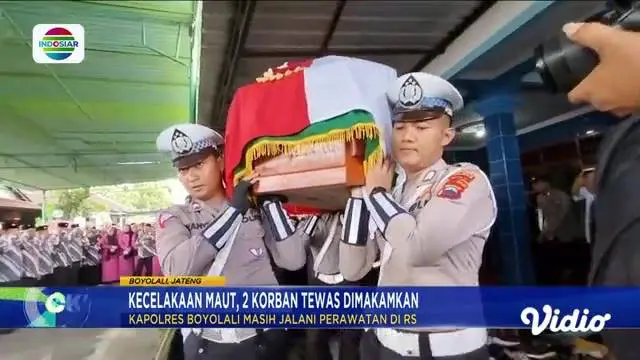 Simak informasi dalam Fokus Pagi (02/10) dengan beberapa topik di antaranya, Kericuhan Mewarnai Pemilihan Ketua DPD RI, Mobil Kapolres Boyolali Kecelakaan, Dua Tewas, Minibus Terbakar, Pasutri Terluka, Remaja Tewas Dianiaya, Bentrokan Maut Geng Motor...