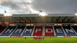 Pada tahun 1976 kondisi stadion ini cukup menghawatirkan karena stadion yang sudah tua dan kekurangan fasilitas seperti stadion modern lainnya di masa itu. Sehingga pada tahun 1991 dimulailah renovasi dan berakhir pada tahun 1999, dengan laga pertama final Piala Skotlandia. (Foto: AFP/Franck Fife)