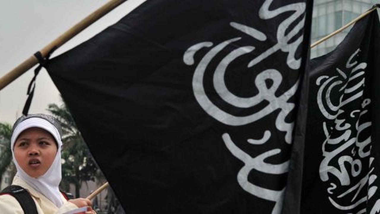 Tidak pasang bendera Merah Putih, HTI Tangerang ditegur Kesbangpol