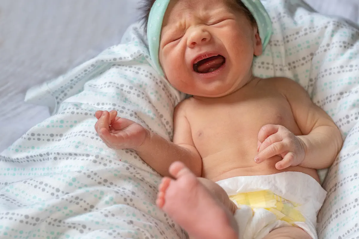 Anak menangis tengah malam/dok. Unsplash Katie