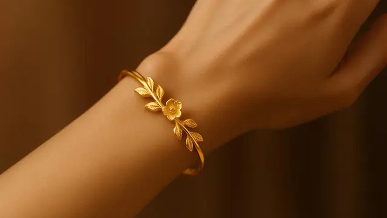 9 Model Gelang Emas Elegan 2 Gram Motif Daun, Ide Perhiasan Menawan di 2025