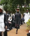Barli Asmara Rilis Koleksi Monokrom (Adrian Putra/Fimela.com)