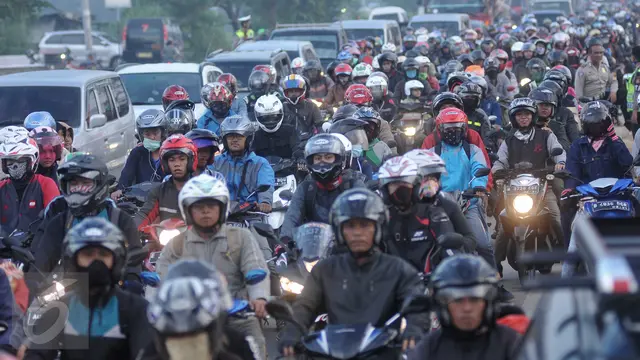 20160602-Jalur Mudik di Lamaran Karawang, Macet Parah-Jawa Barat