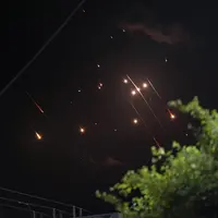 Rudal Iran Hantam Rumah Sakit di Israel Selatan, Puluhan Orang Terluka