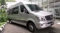 Mercedes-Benz Indonesia mendonasikan Sprinter Van untuk dijadikan ambulans. (MBDI)