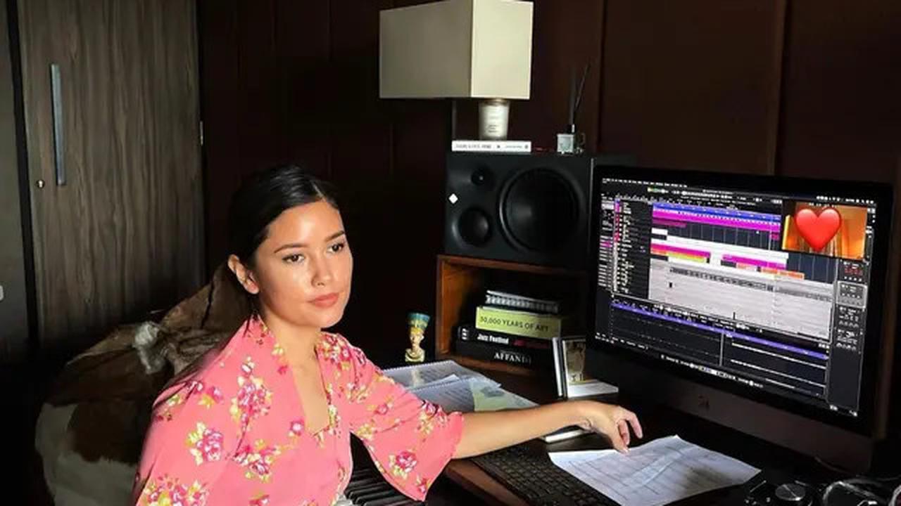 4 Inspirasi Kebaya Pink yang Feminin ala Selebriti, dari Prisia Nasution hingga Titi Radjo Padmaja