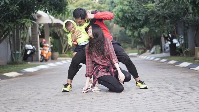 [Bintang] Donita