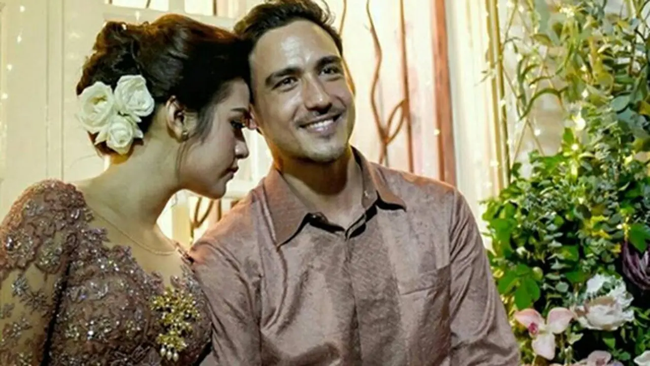 [Bintang] Raisa dan Hamish Daud