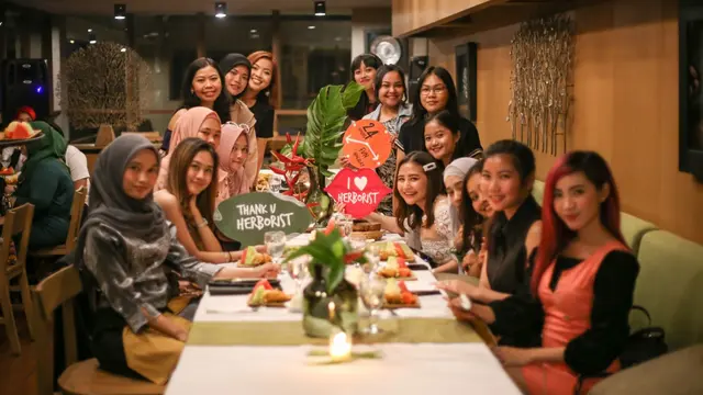 Prilly Latuconsina Berbagi Cara Menutrisi Kulit Selama 24 Jam2