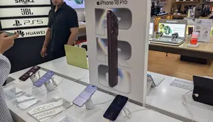 Urban Republic Gelar 'Pick-Up' Perdana iPhone 18 Pro Series, Intip Promonya