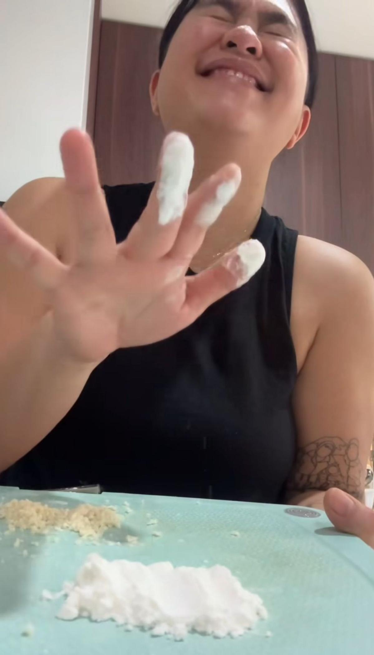Meira Anastasia Istri Ernest Prakasa Ungkap Ketakutannya Pada Tepung Maizena